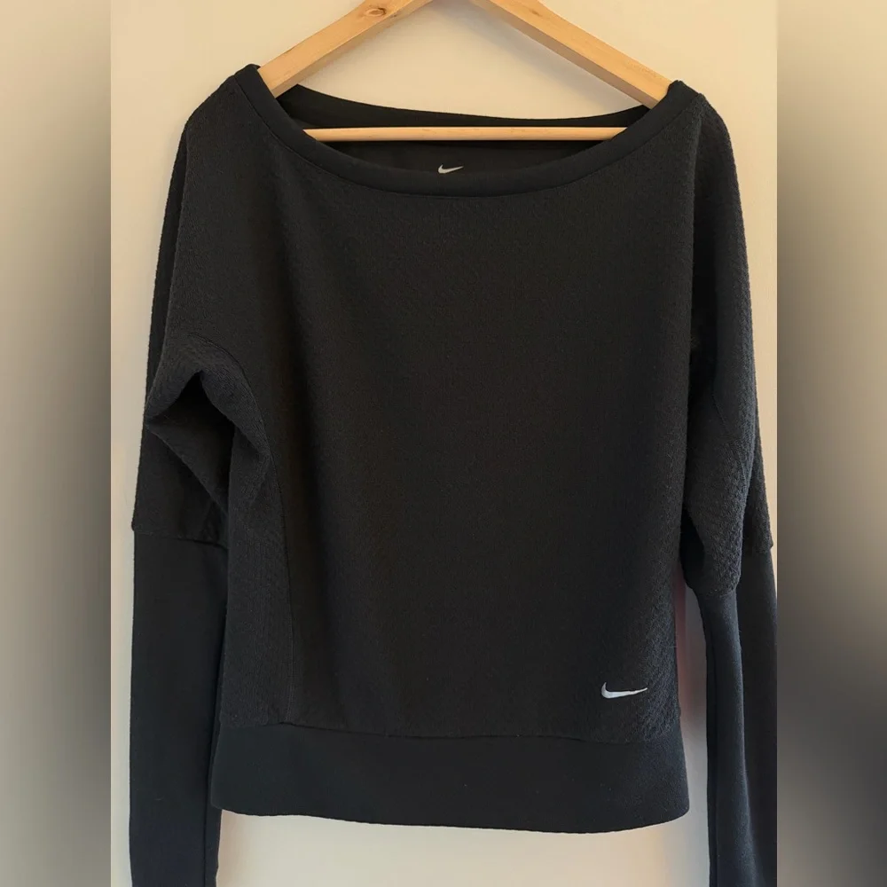 Nike Dri-FIT Womens Small Athleisure Pilates Core Elevated Activewear Sweatshirt